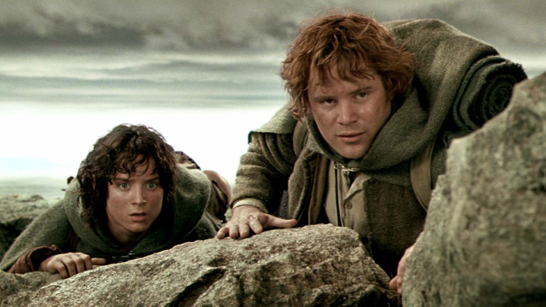 sam and frodo looking into distance